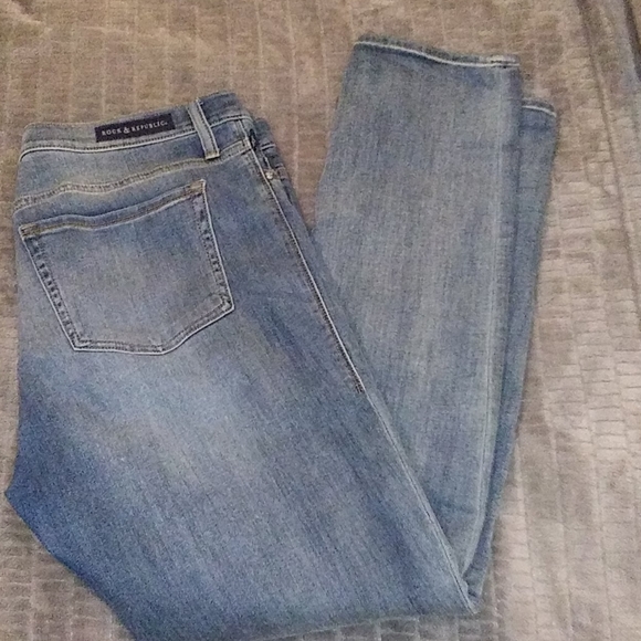 Rock & Republic medium wash skinny jeans size 16 - Picture 7 of 9